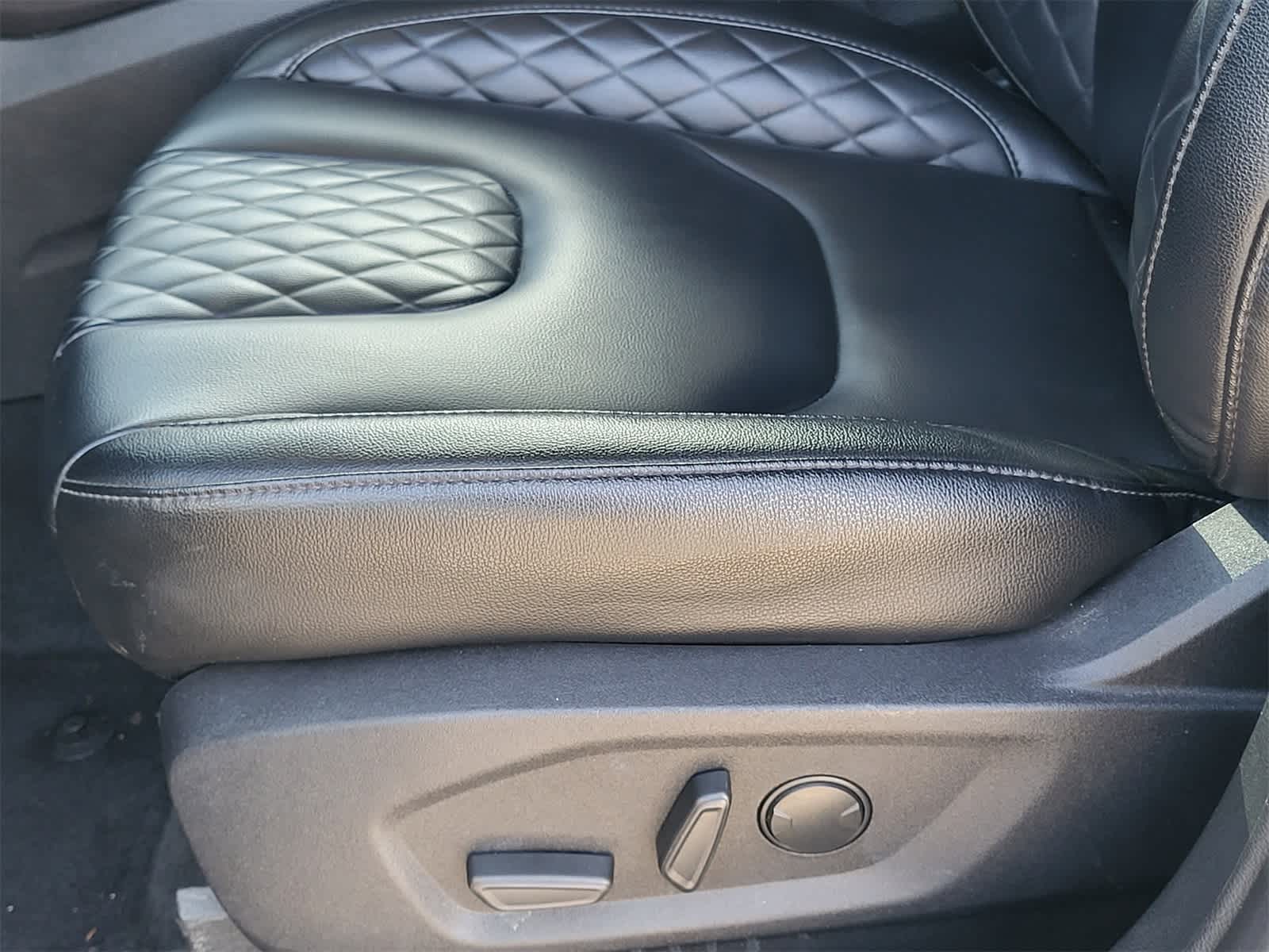 Thumbnail: 2024 Ford Edge - 21