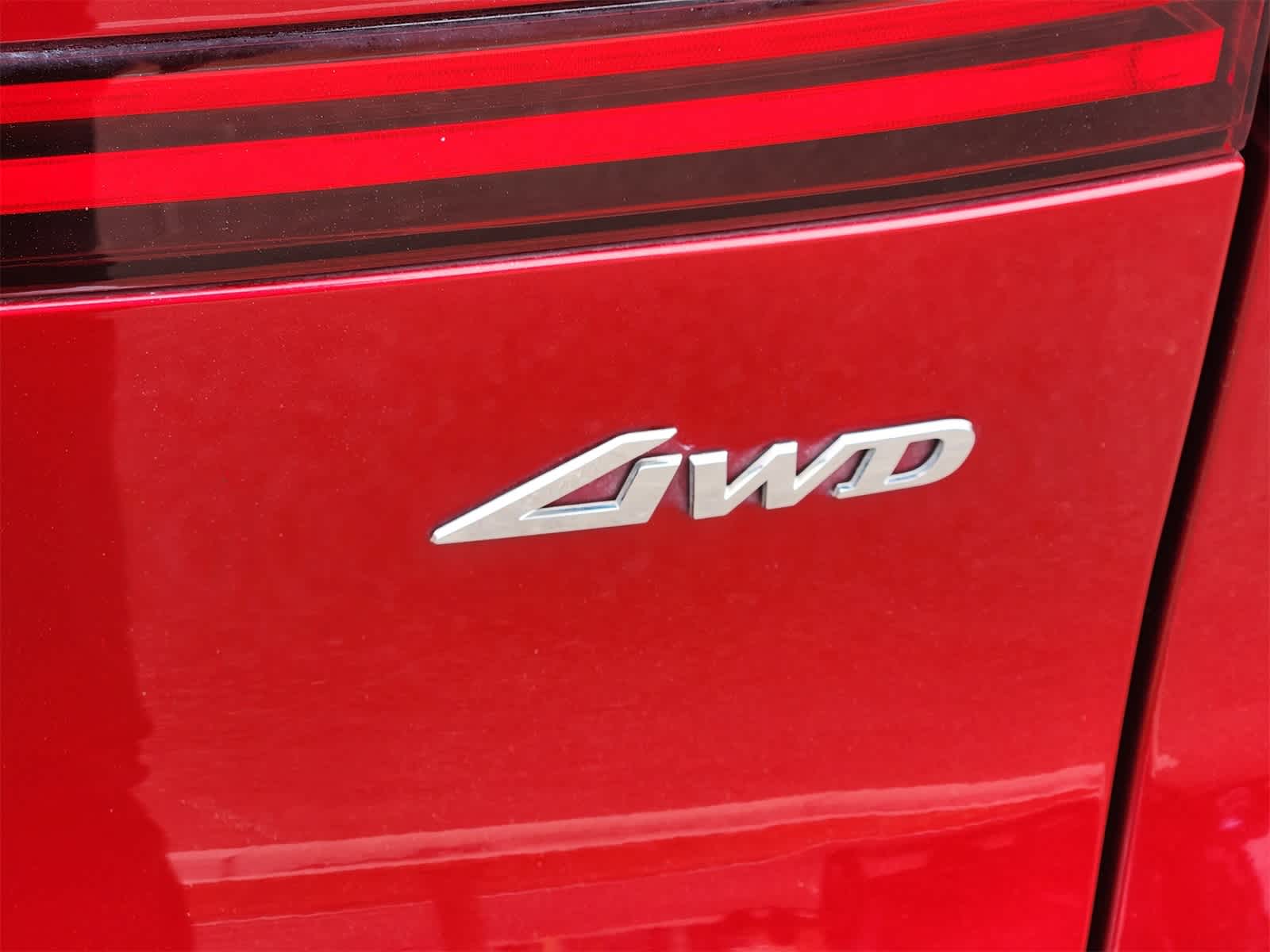 Thumbnail: 2022 Genesis GV70 - 13