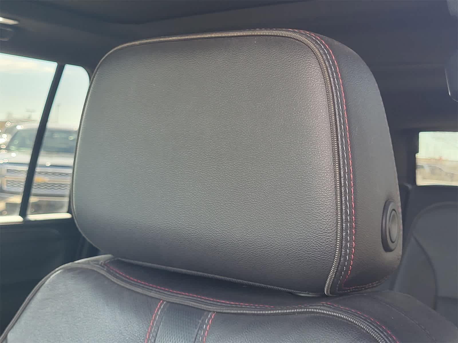 Thumbnail: 2022 Chevrolet Suburban - 14