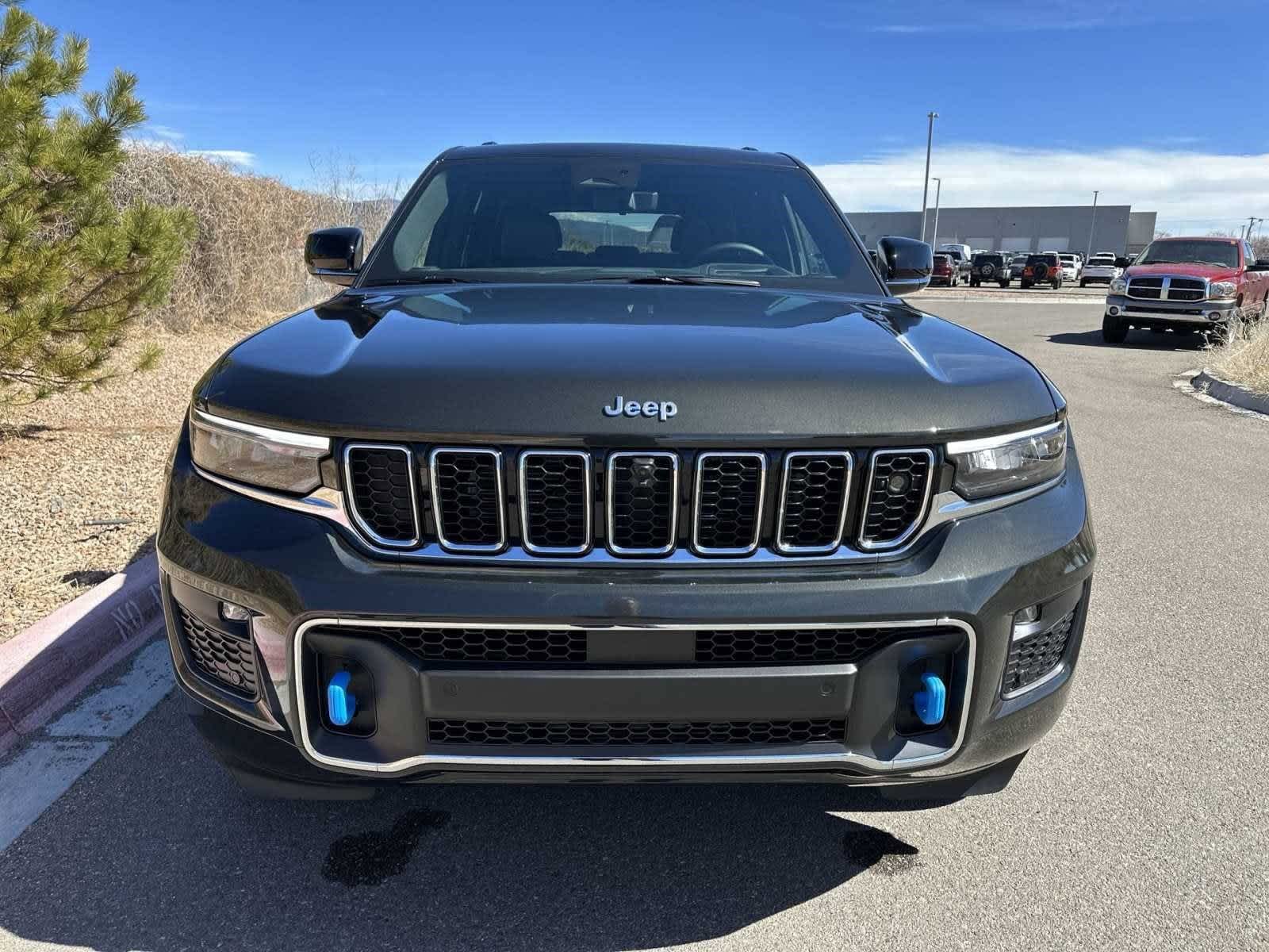 Thumbnail: 2024 Jeep Grand Cherokee - 16