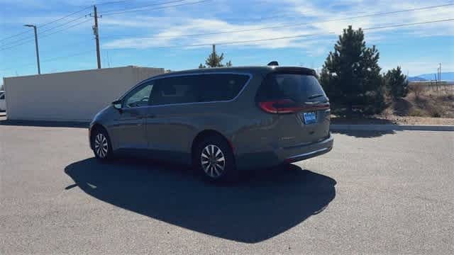 Thumbnail: 2025 Chrysler Pacifica - 6