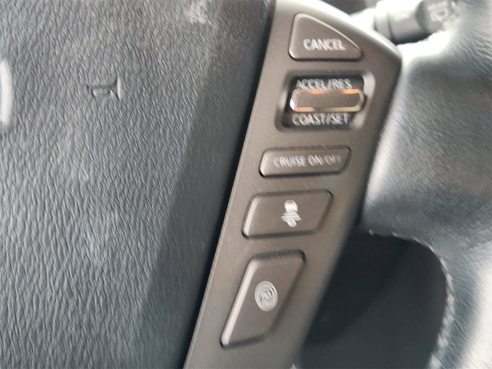 Thumbnail: 2017 Nissan Armada - 18