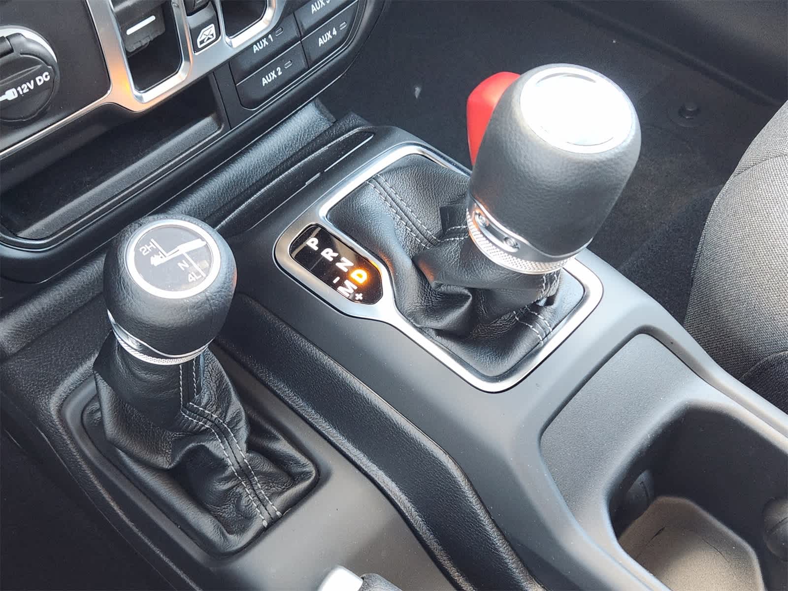 Thumbnail: 2025 Jeep Wrangler - 17