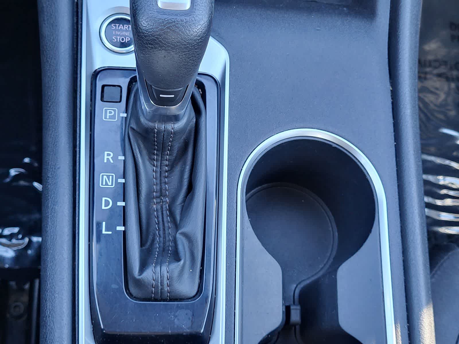 Thumbnail: 2022 Nissan Altima - 20