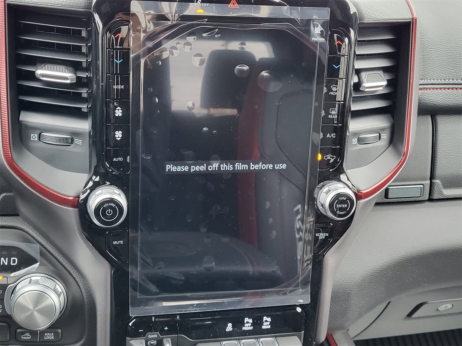 Thumbnail: 2026 RAM 1500 - 17