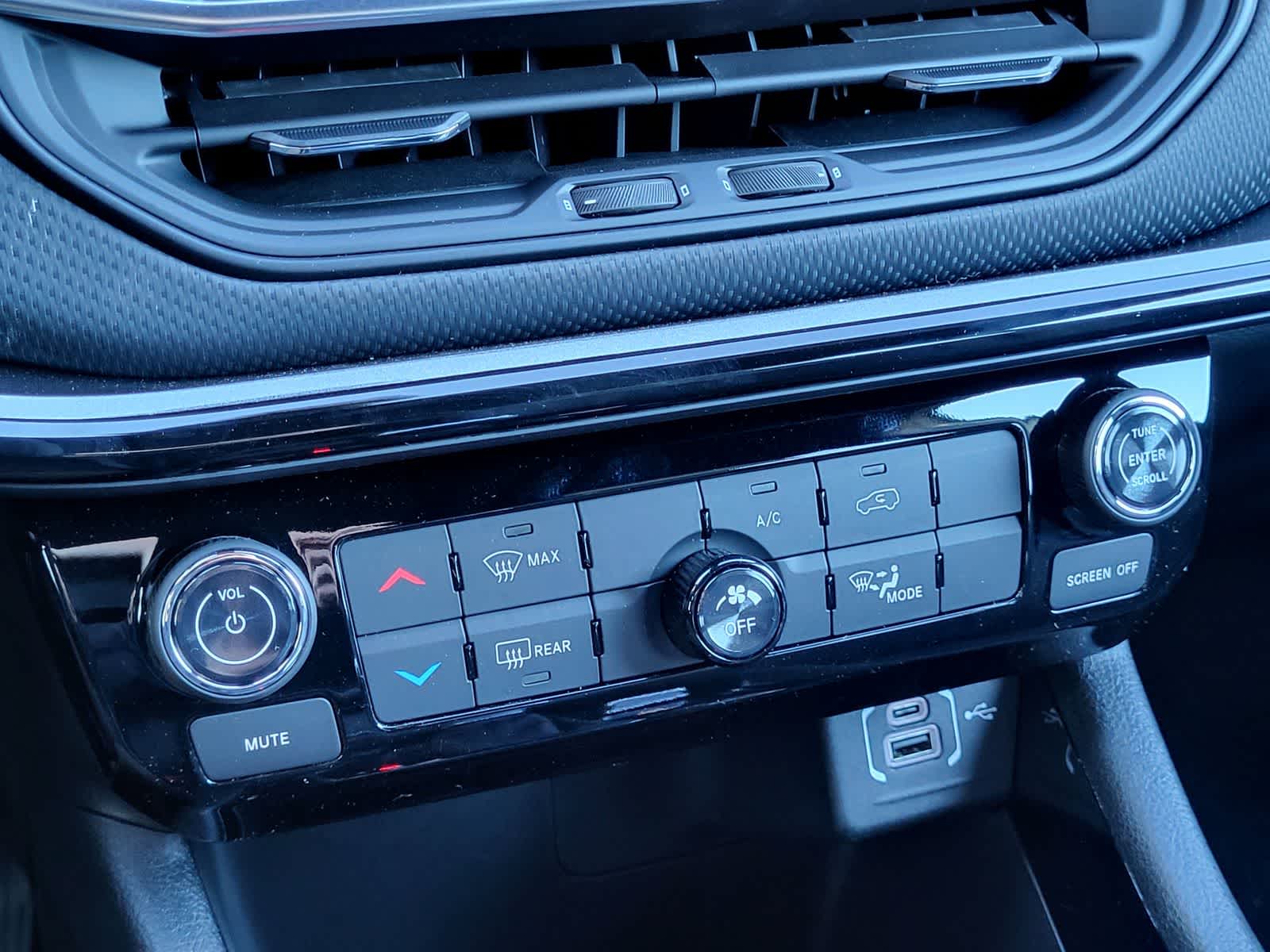 Thumbnail: 2026 Jeep Compass - 13