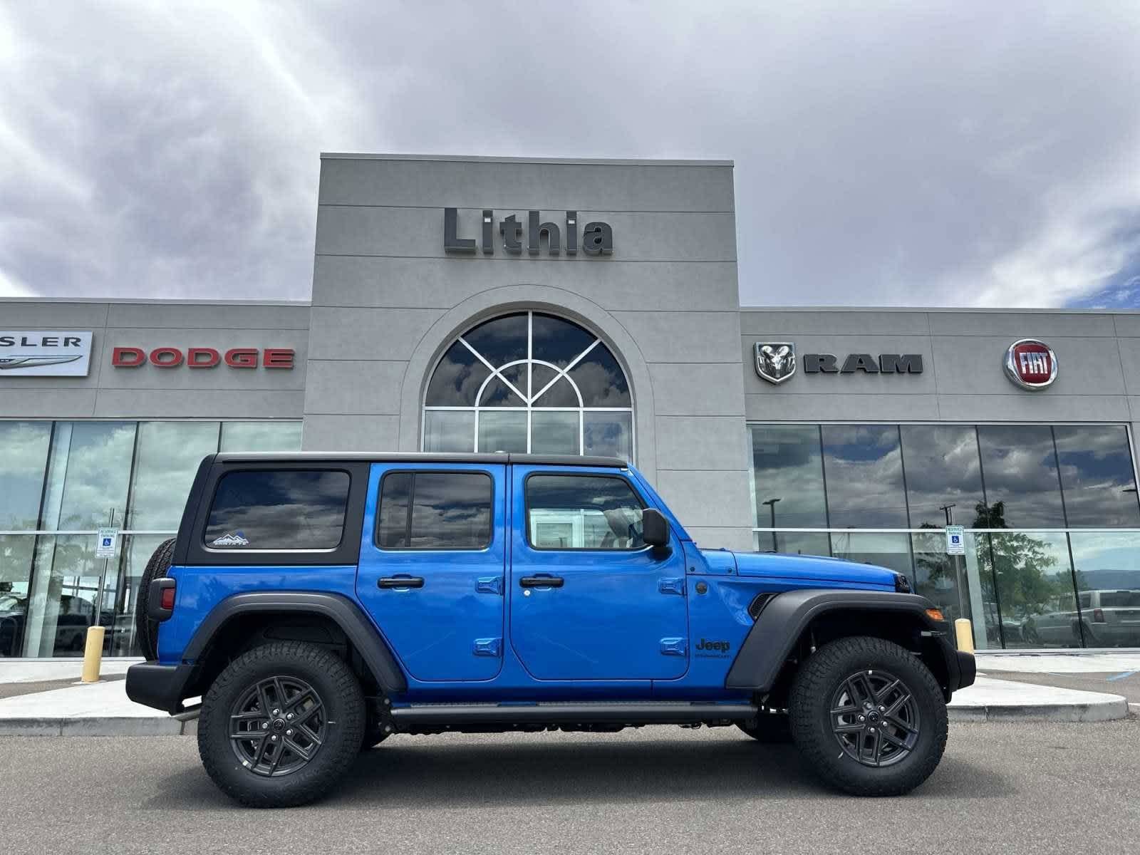 Thumbnail: 2024 Jeep Wrangler - 37