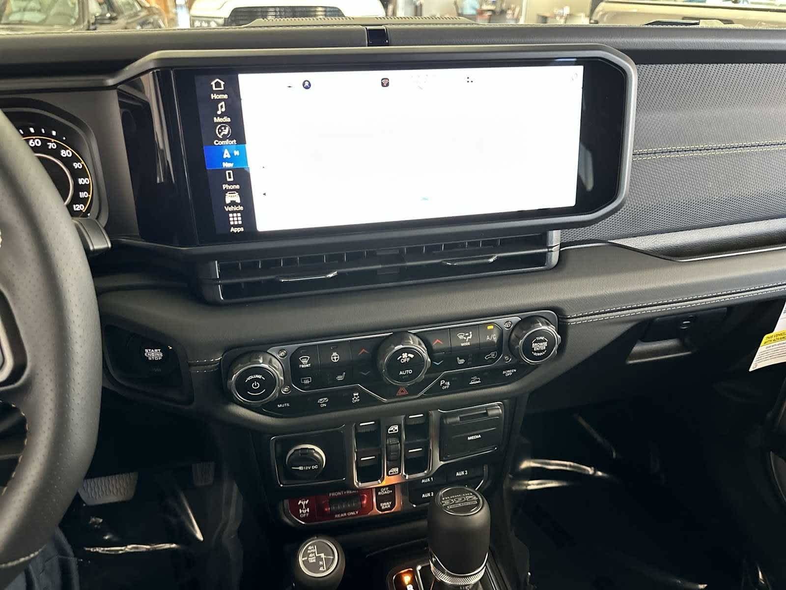 Thumbnail: 2024 Jeep Wrangler - 26