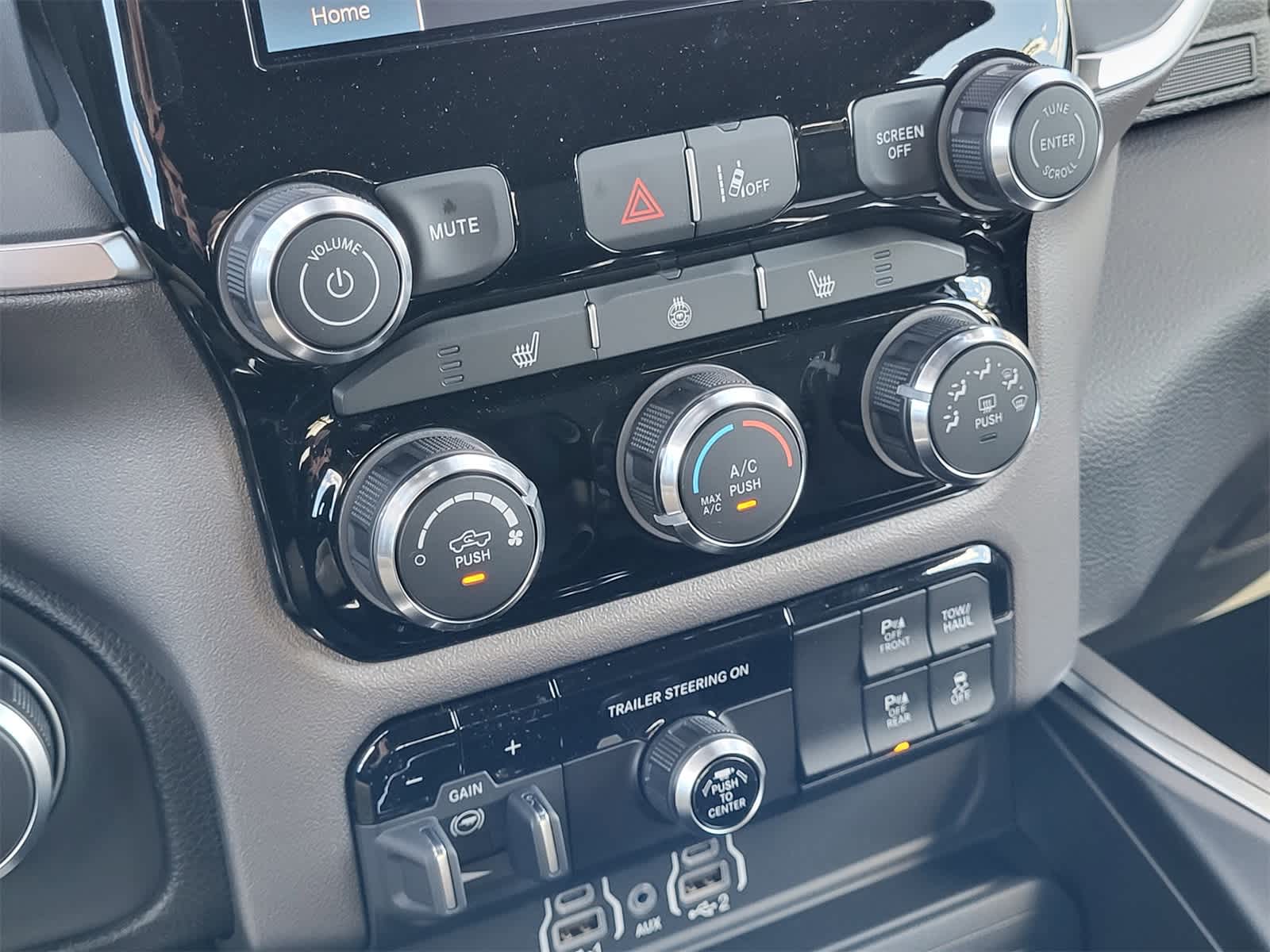 Thumbnail: 2026 RAM 1500 - 14