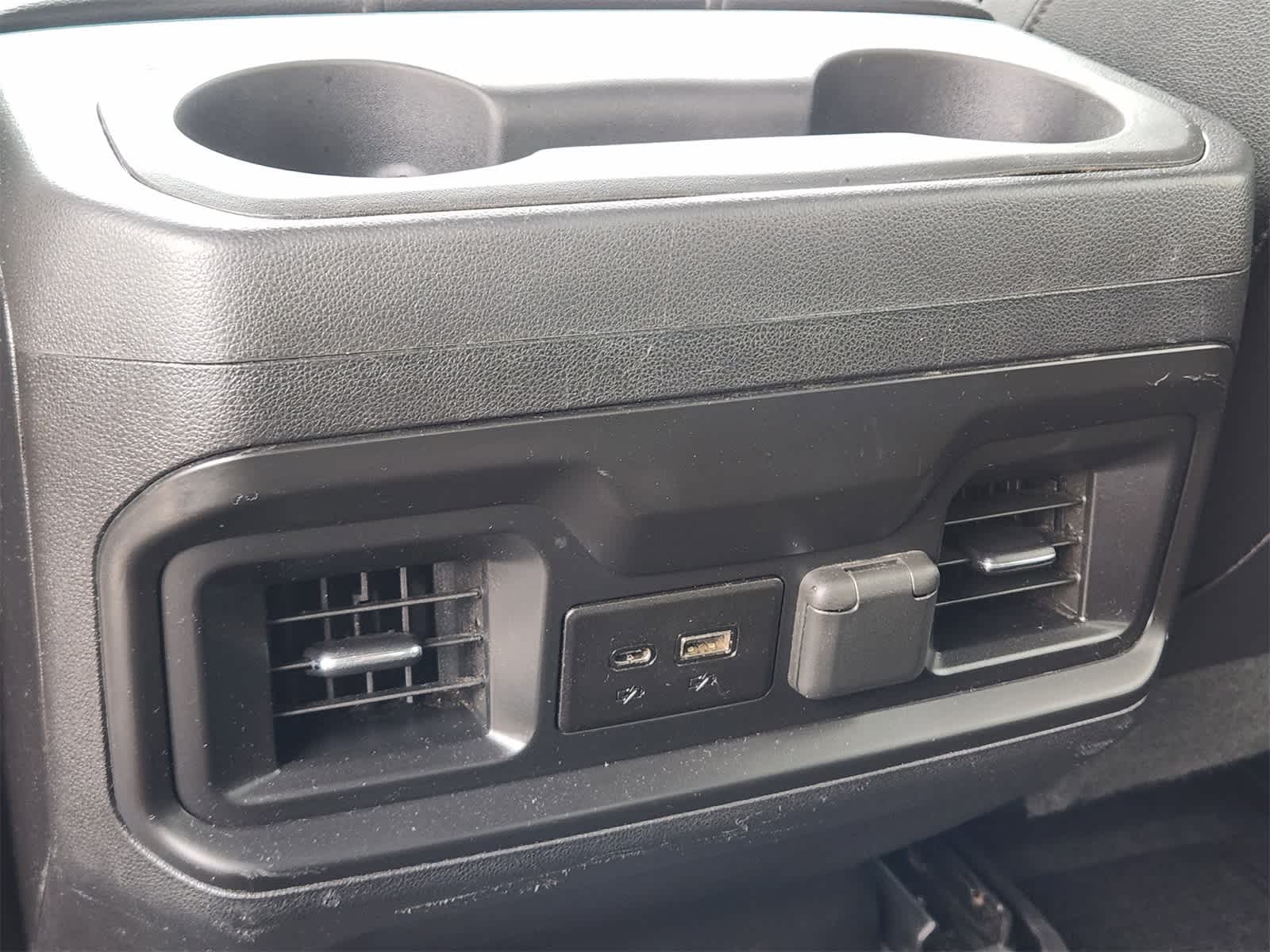 Thumbnail: 2019 Chevrolet Silverado 1500 - 29
