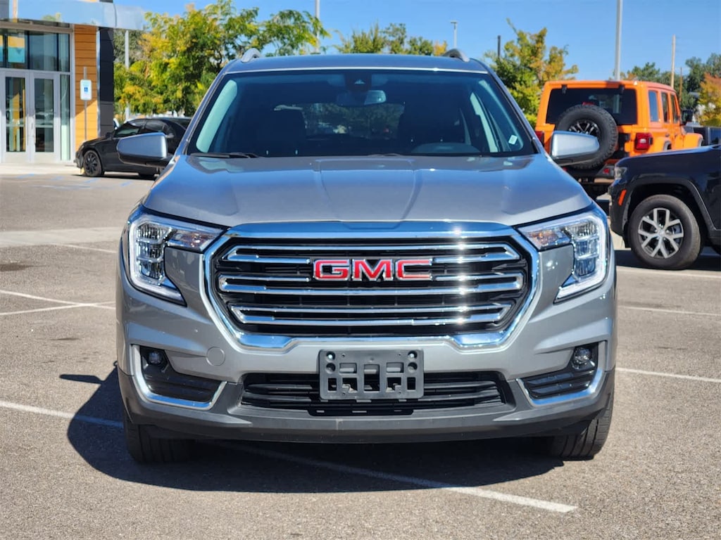 Used 2024 GMC Terrain SLT SUV
