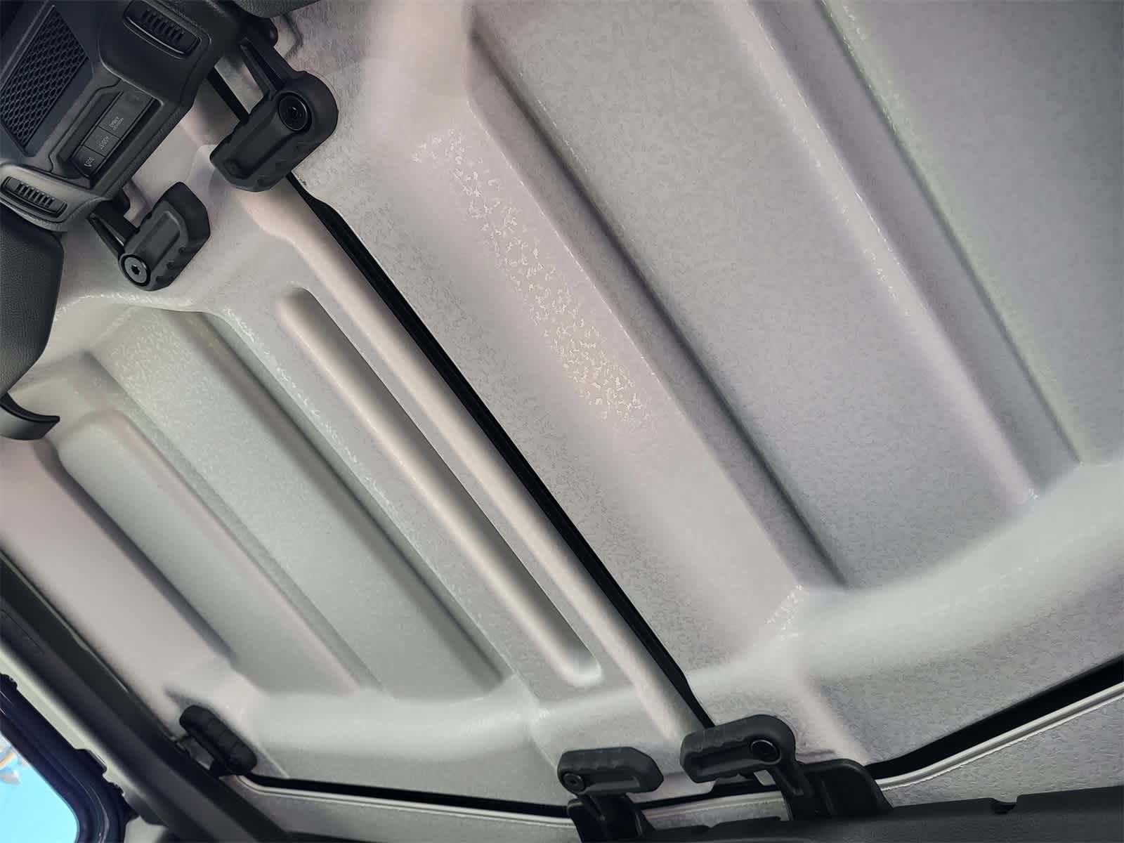 Thumbnail: 2025 Jeep Gladiator - 17