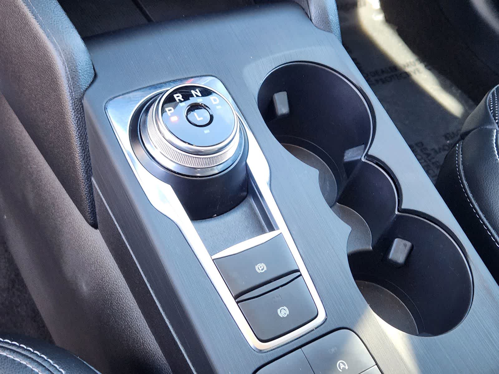 Thumbnail: 2021 Ford Escape - 21