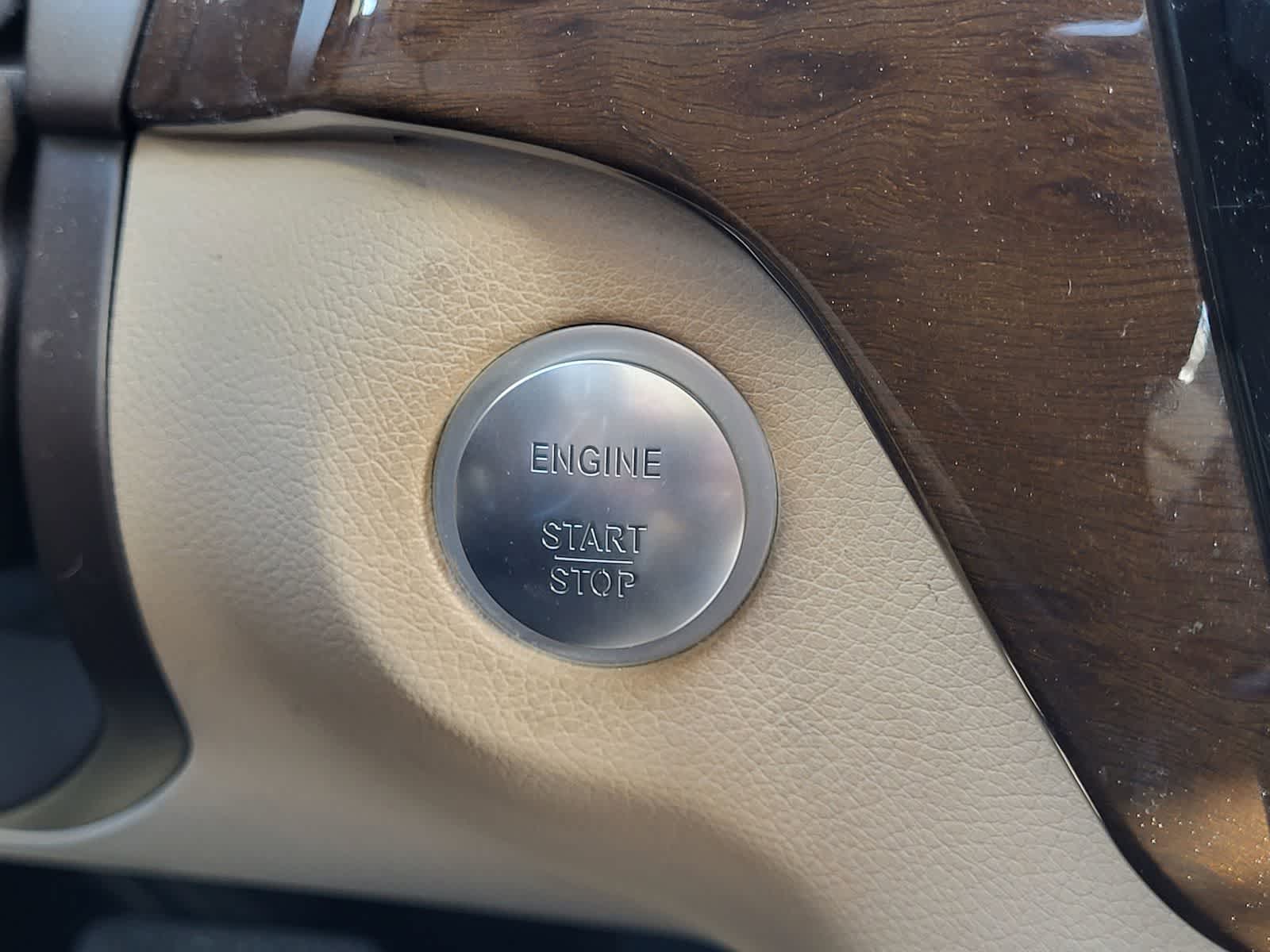 Thumbnail: 2017 Mercedes-Benz GLS - 19