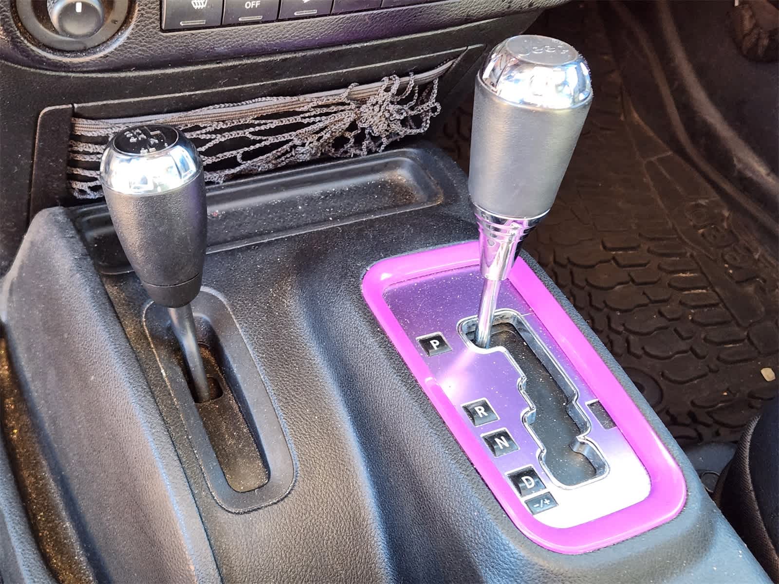 Thumbnail: 2016 Jeep Wrangler - 17