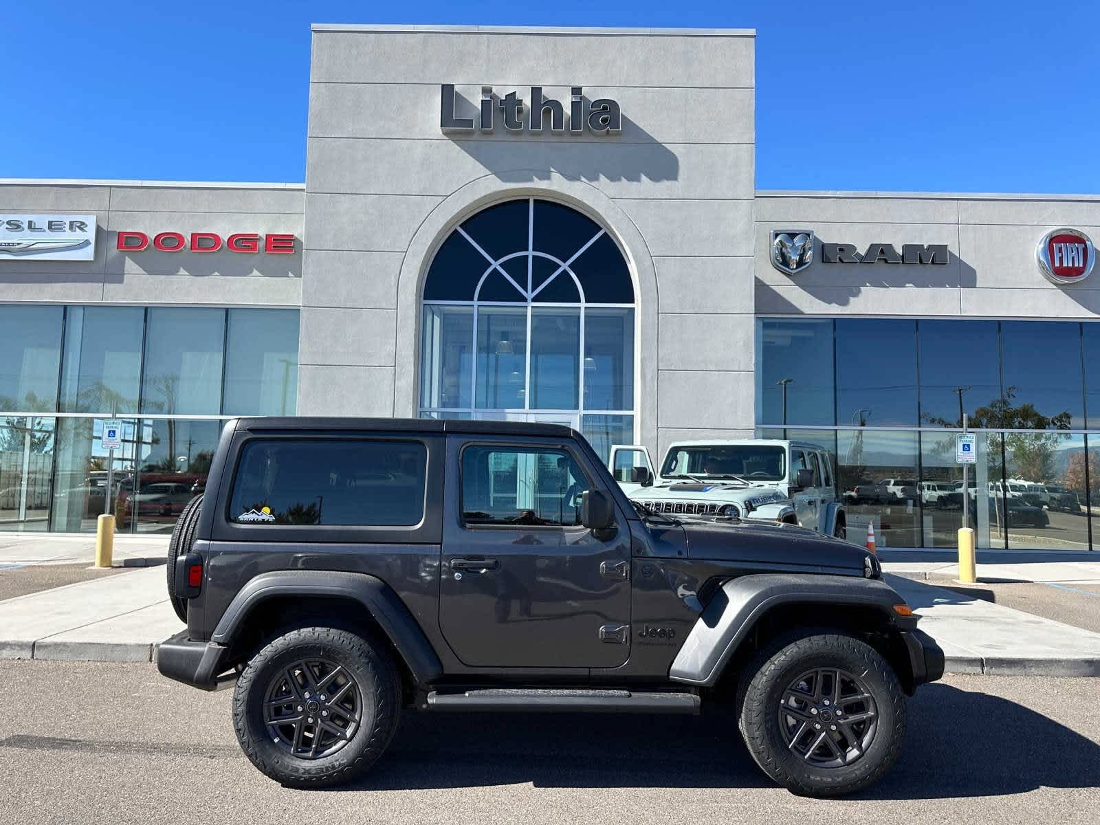 Thumbnail: 2024 Jeep Wrangler - 41