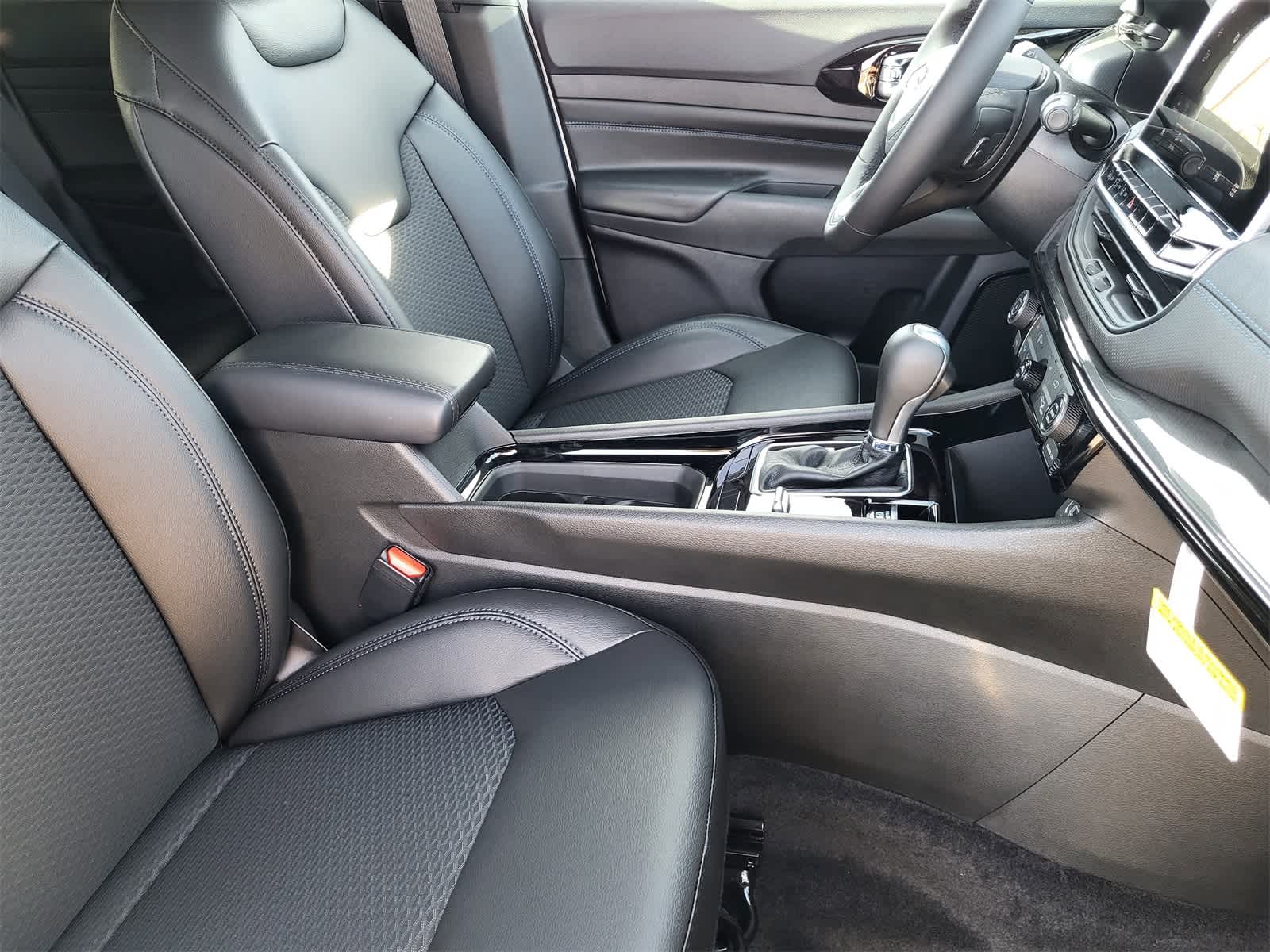 Thumbnail: 2026 Jeep Compass - 10