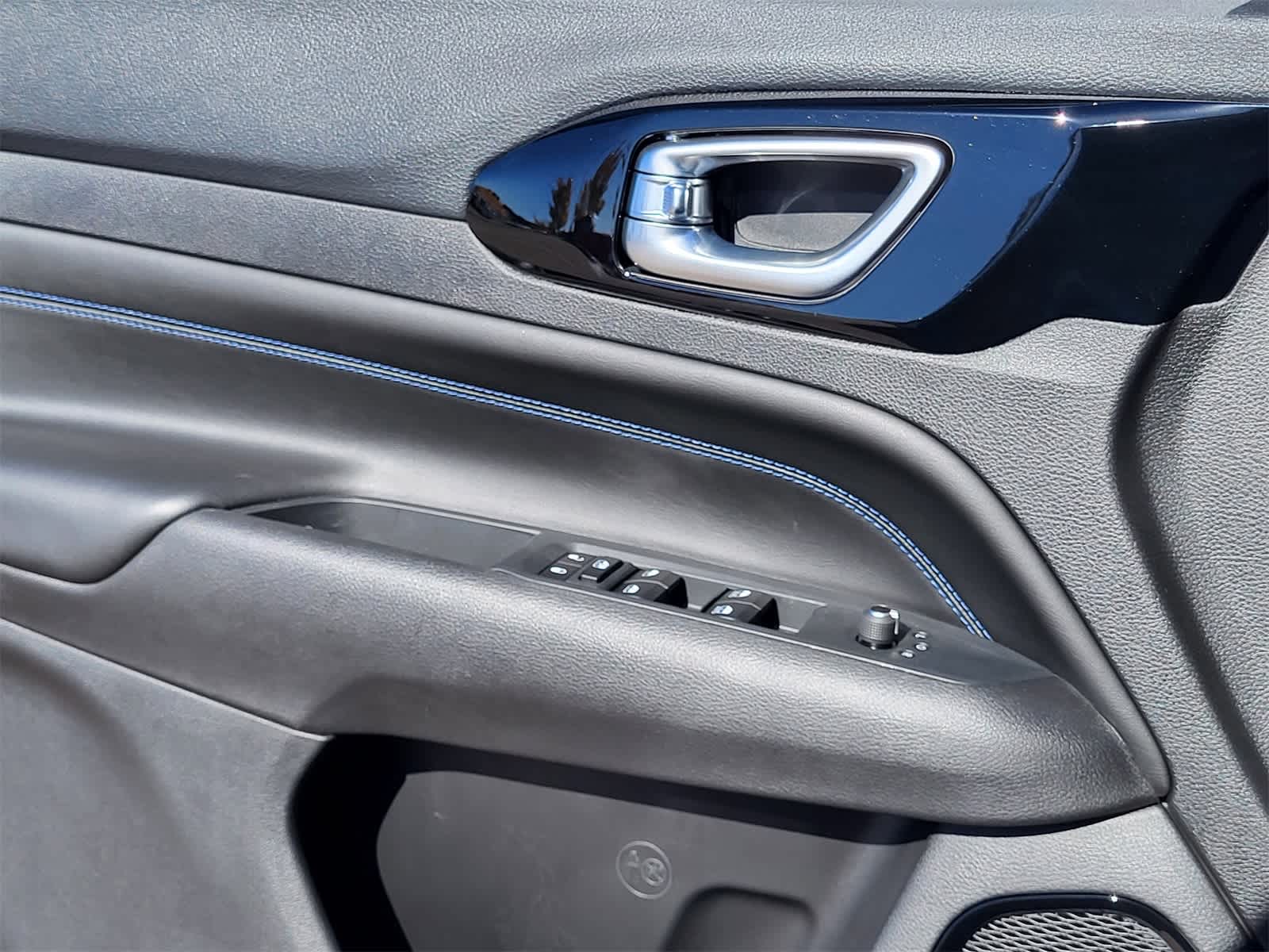 Thumbnail: 2026 Jeep Compass - 16