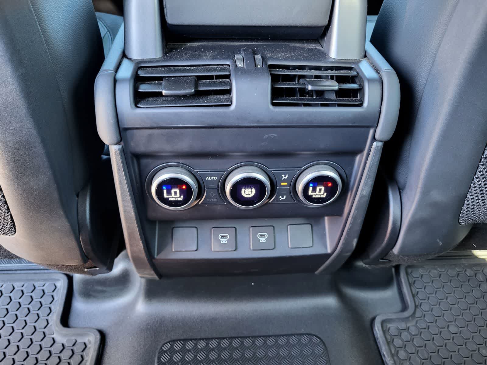 Thumbnail: 2024 Land Rover Defender - 29