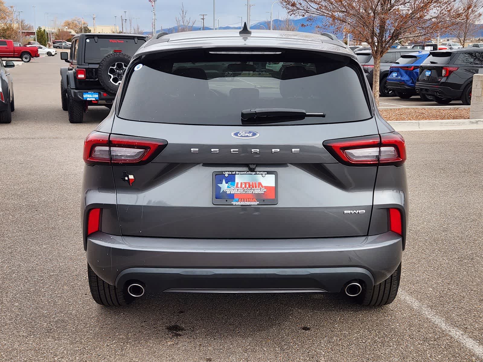 Thumbnail: 2023 Ford Escape - 9