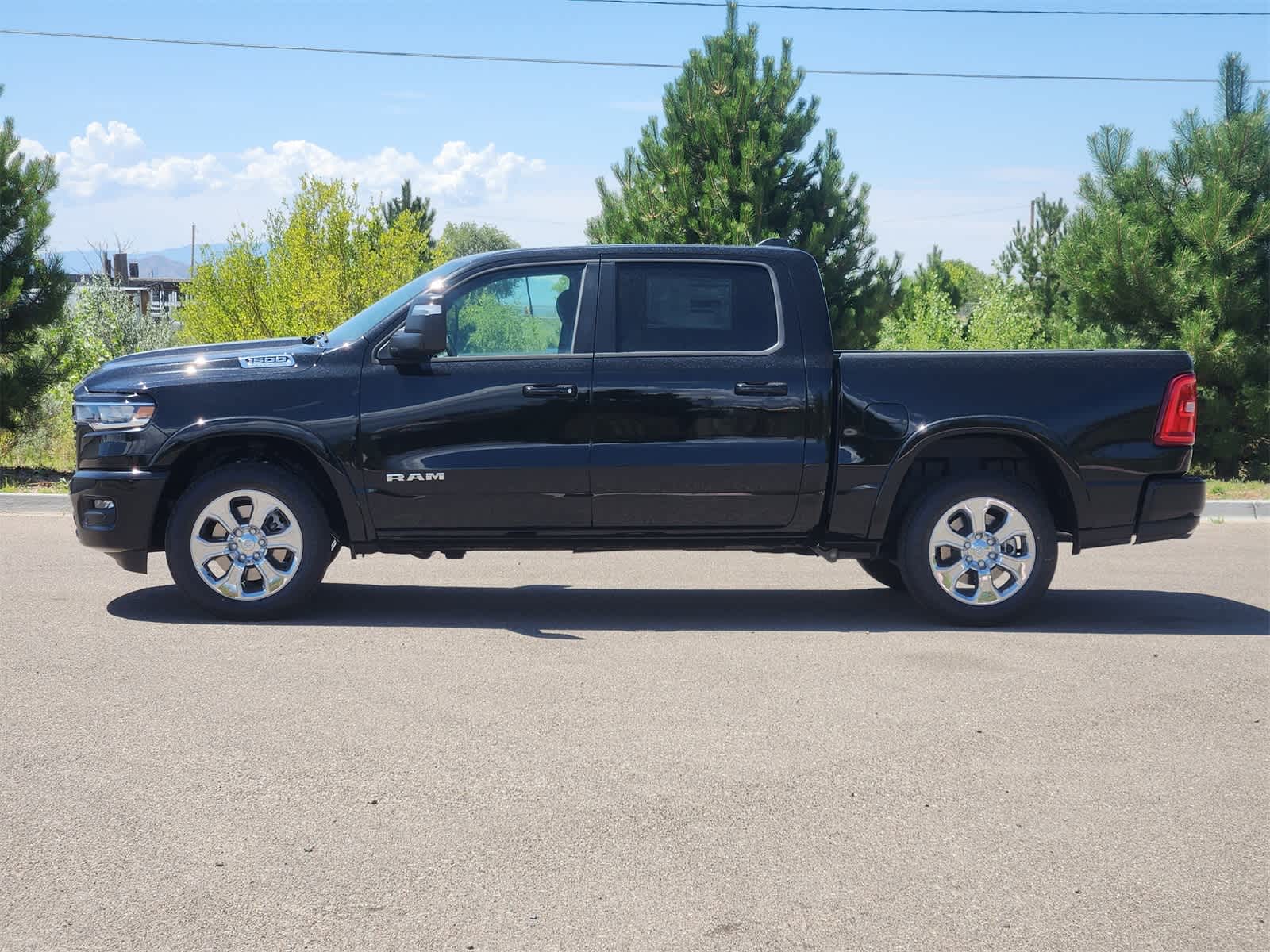 Thumbnail: 2026 RAM 1500 - 4