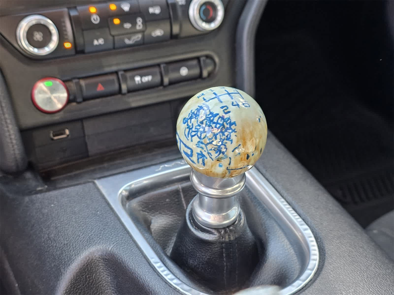 Thumbnail: 2019 Ford Mustang - 19