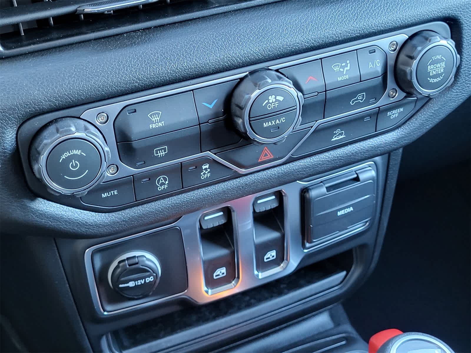 Thumbnail: 2026 Jeep Wrangler - 12