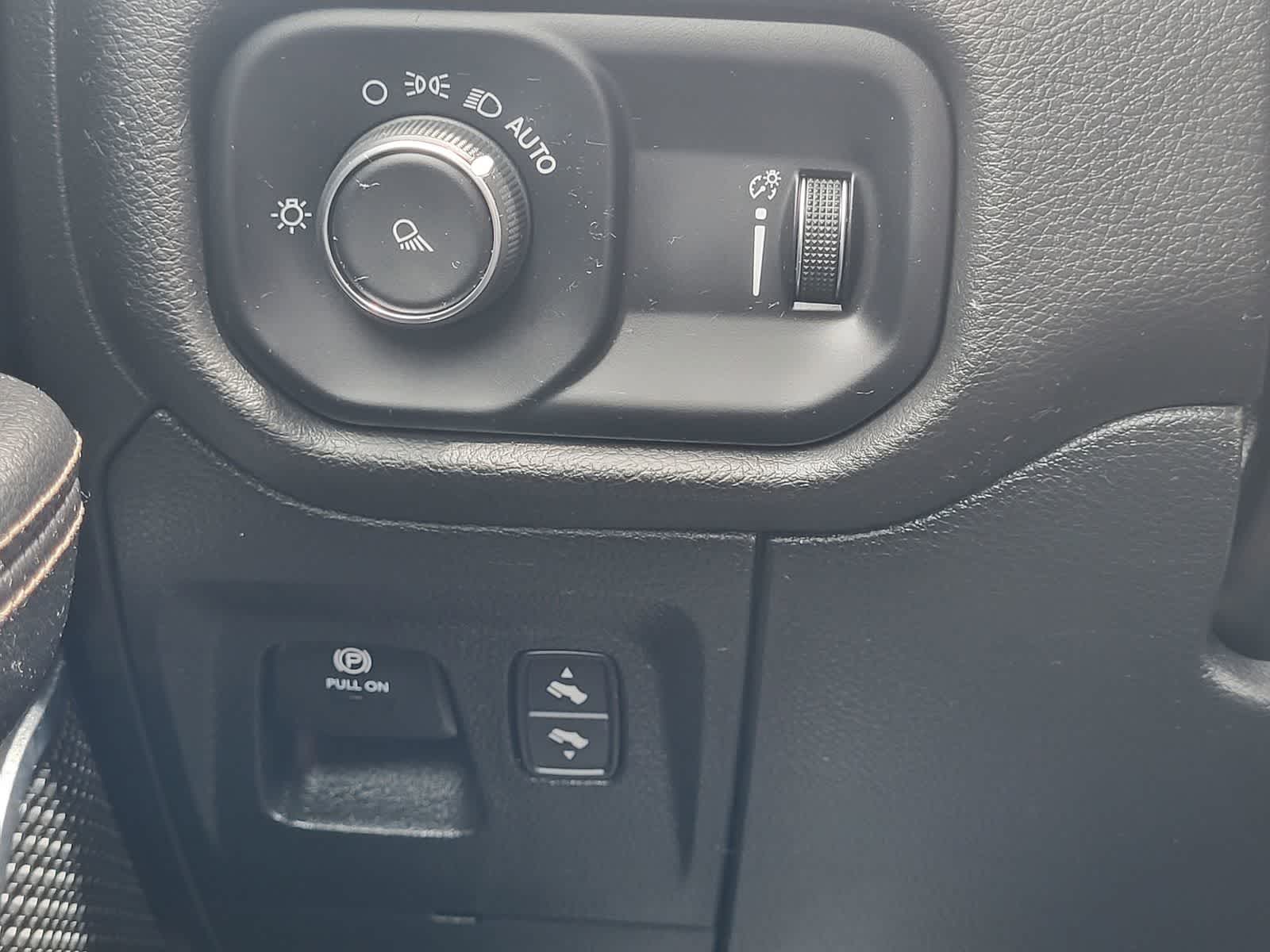 Thumbnail: 2023 RAM 1500 - 25