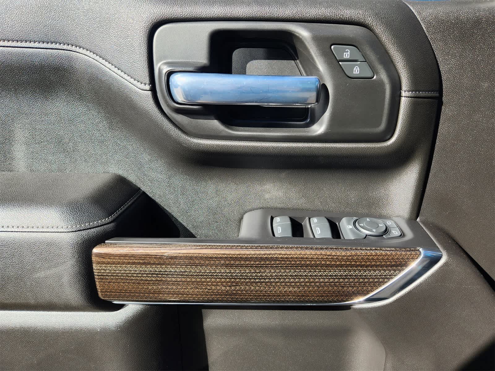 Thumbnail: 2021 Chevrolet Silverado 1500 - 13