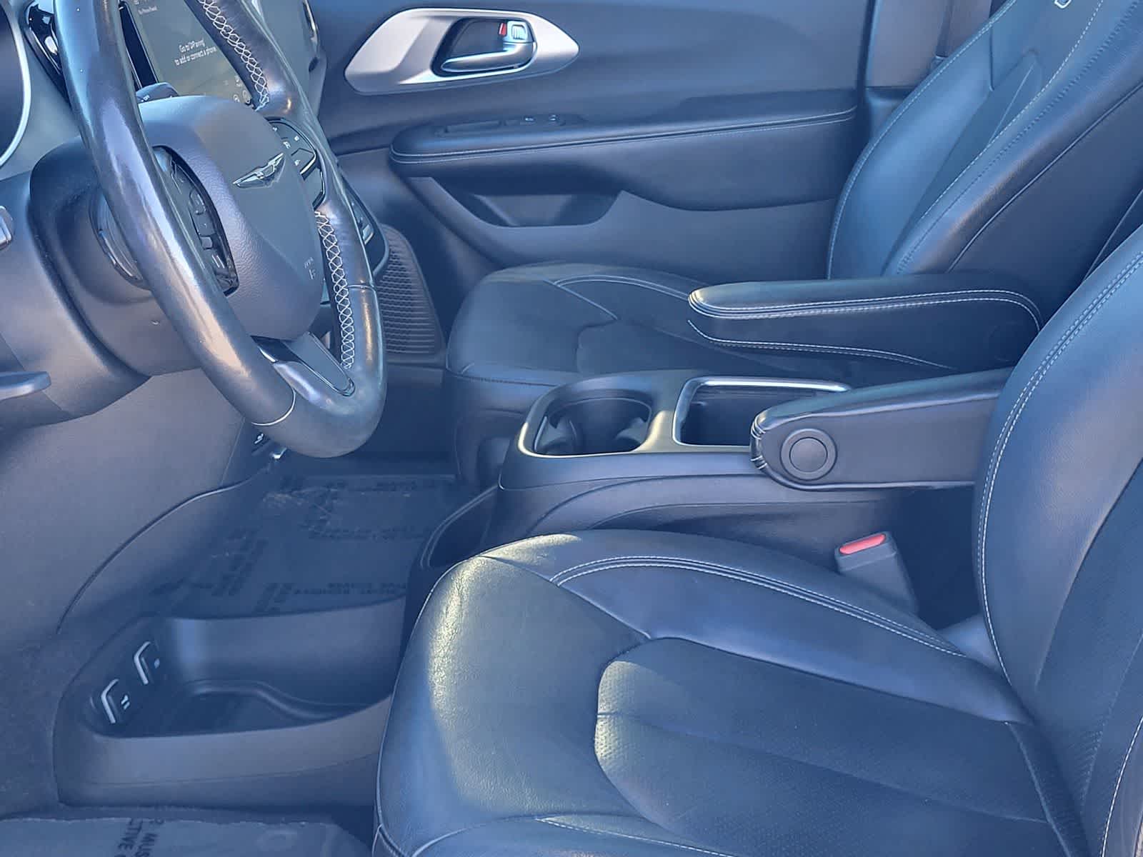 Thumbnail: 2020 Chrysler Pacifica - 26