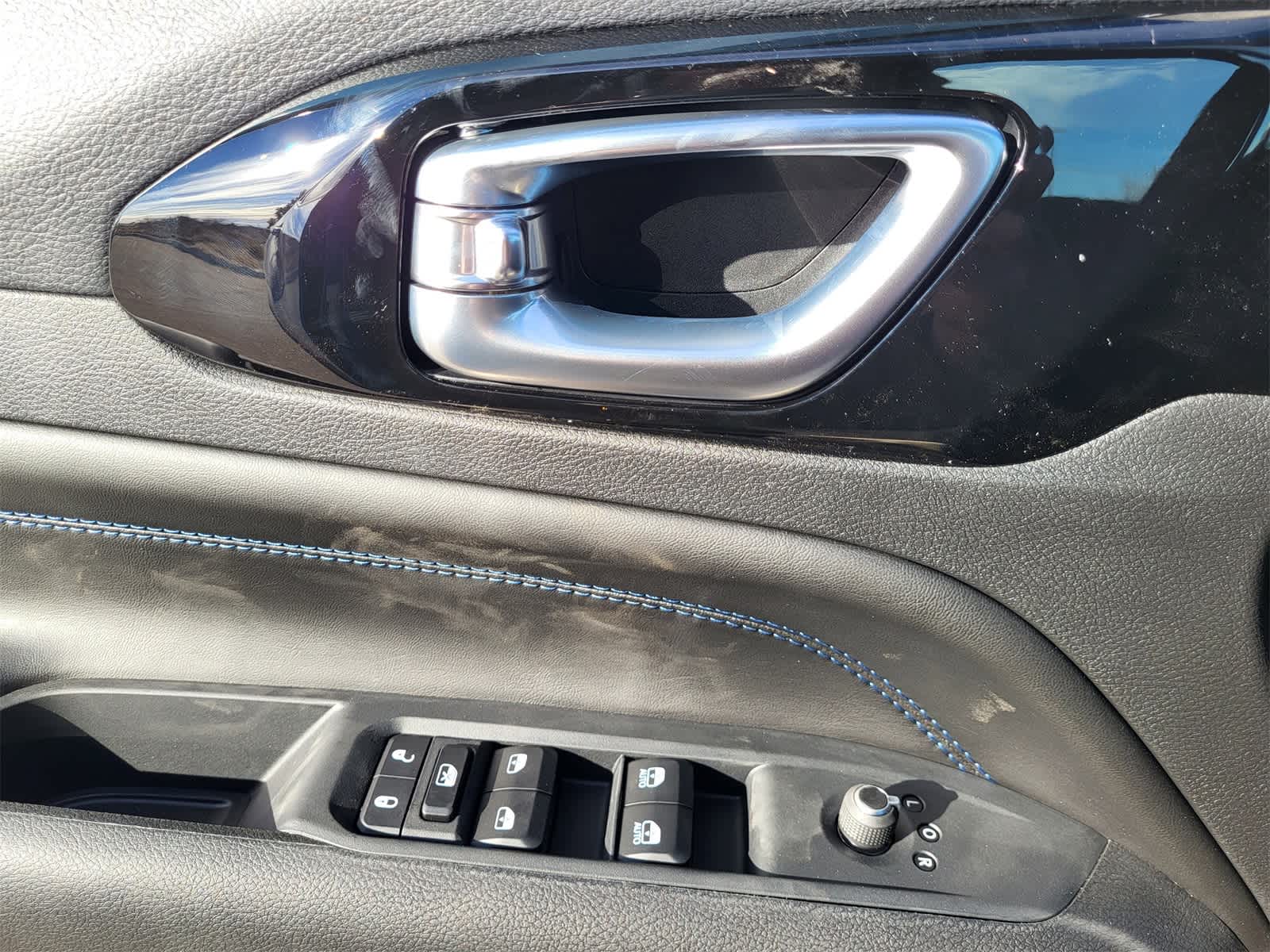 Thumbnail: 2026 Jeep Compass - 16