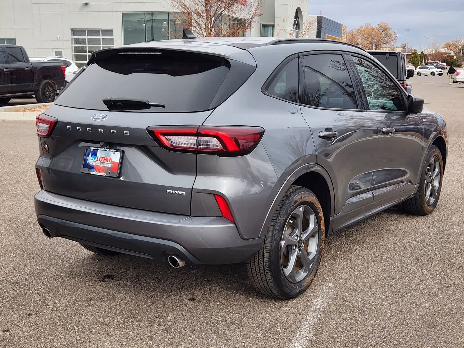 Thumbnail: 2023 Ford Escape - 8