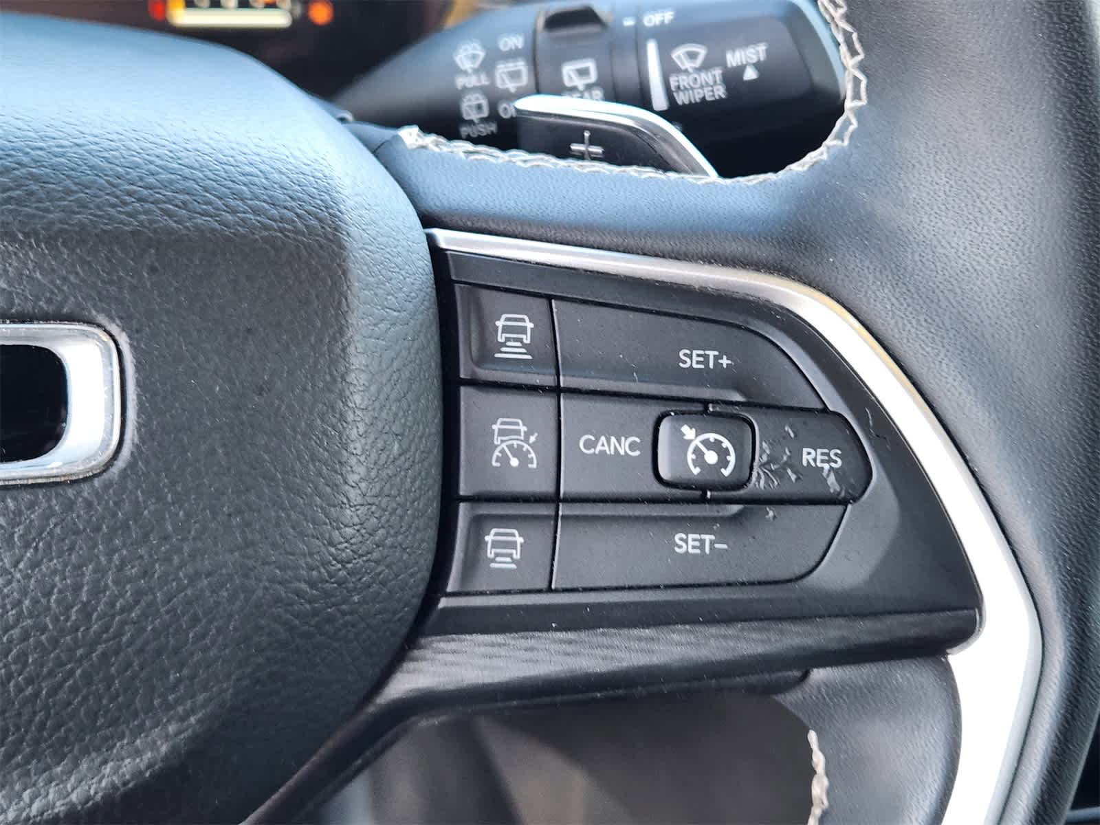 Thumbnail: 2023 Jeep Grand Cherokee - 12