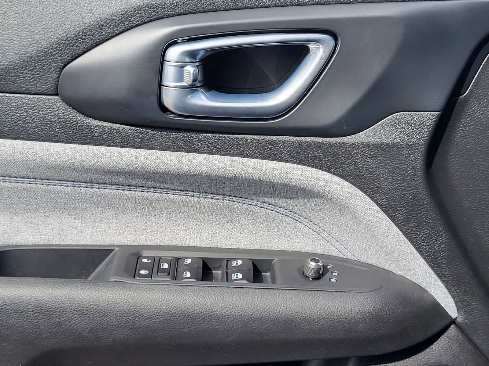 Thumbnail: 2025 Jeep Compass - 14