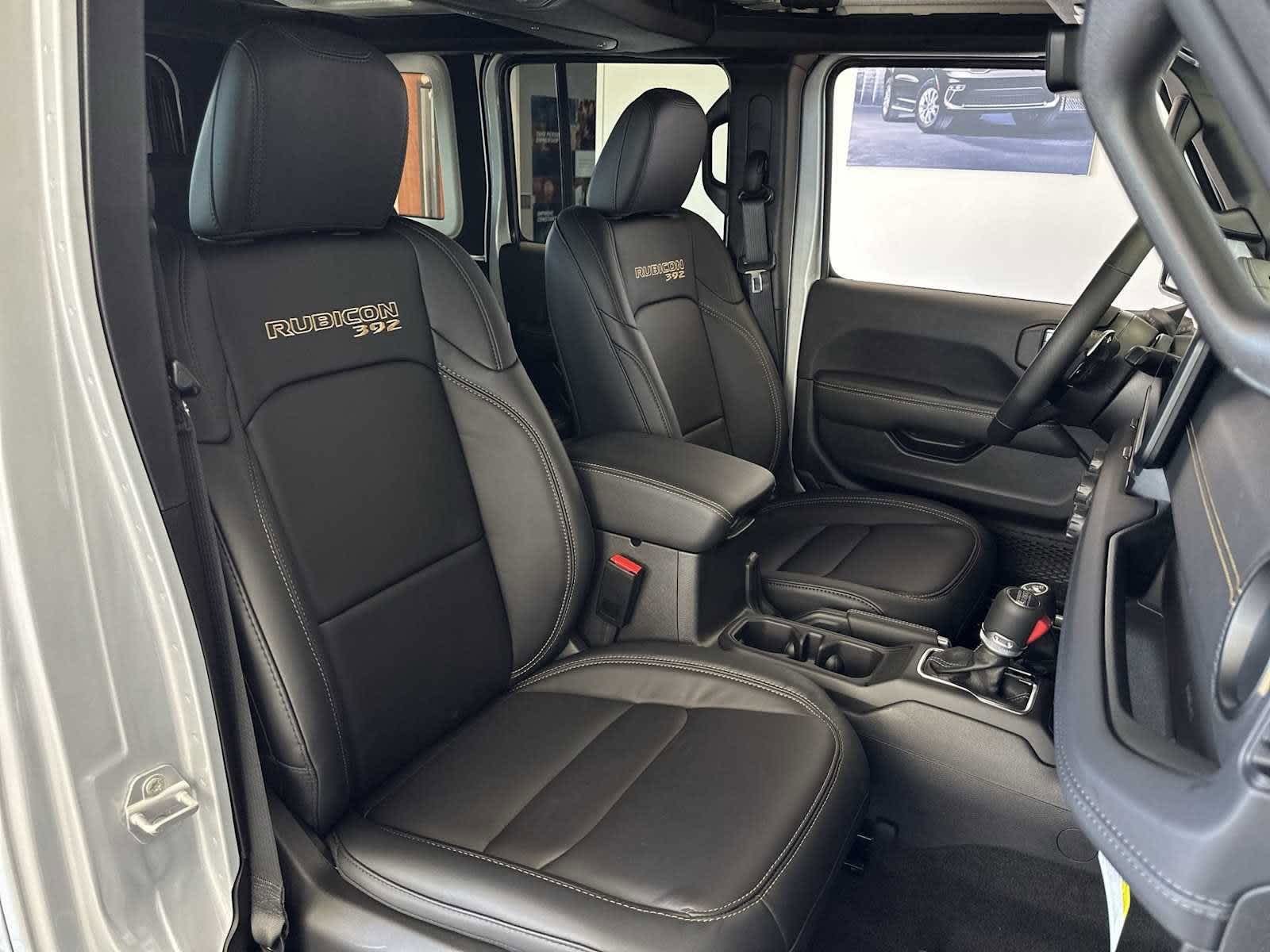 Thumbnail: 2024 Jeep Wrangler - 24