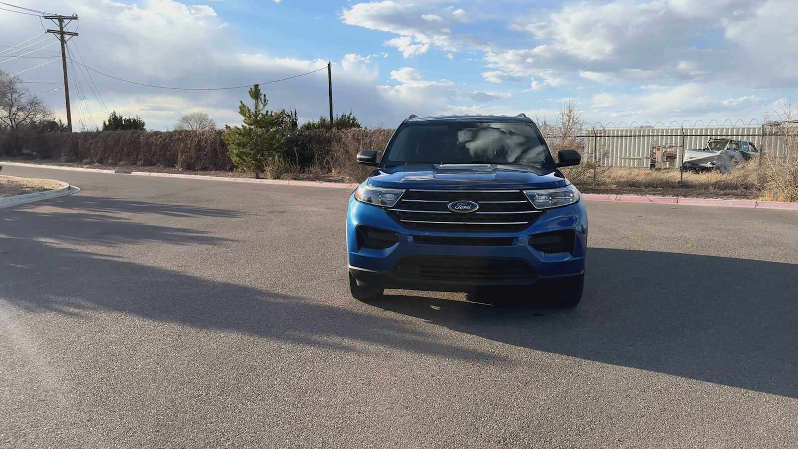 2022 Ford Explorer XLT photo 3