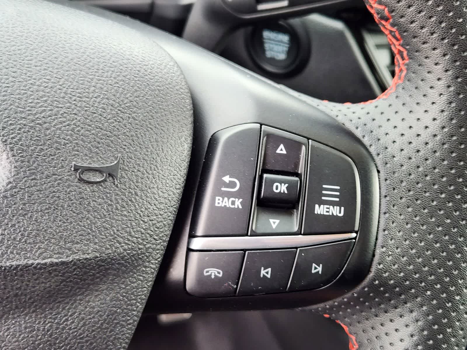 Thumbnail: 2023 Ford Escape - 17