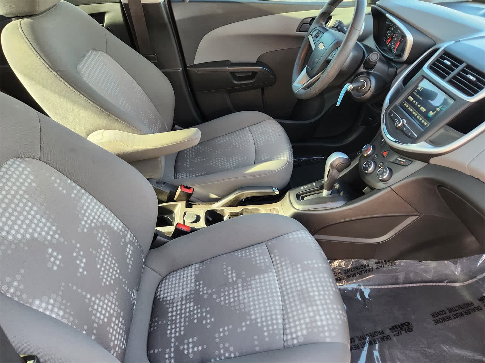 Thumbnail: 2017 Chevrolet Sonic - 26