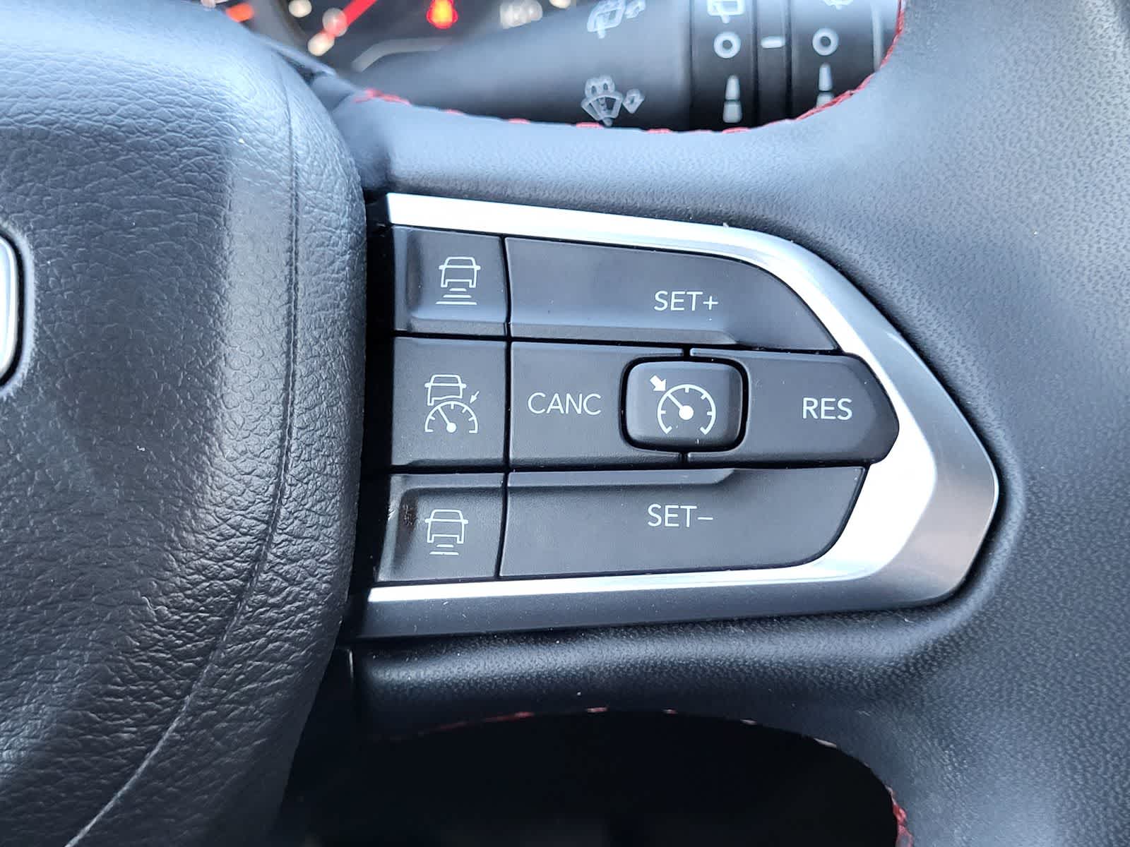 Thumbnail: 2023 Jeep Compass - 18