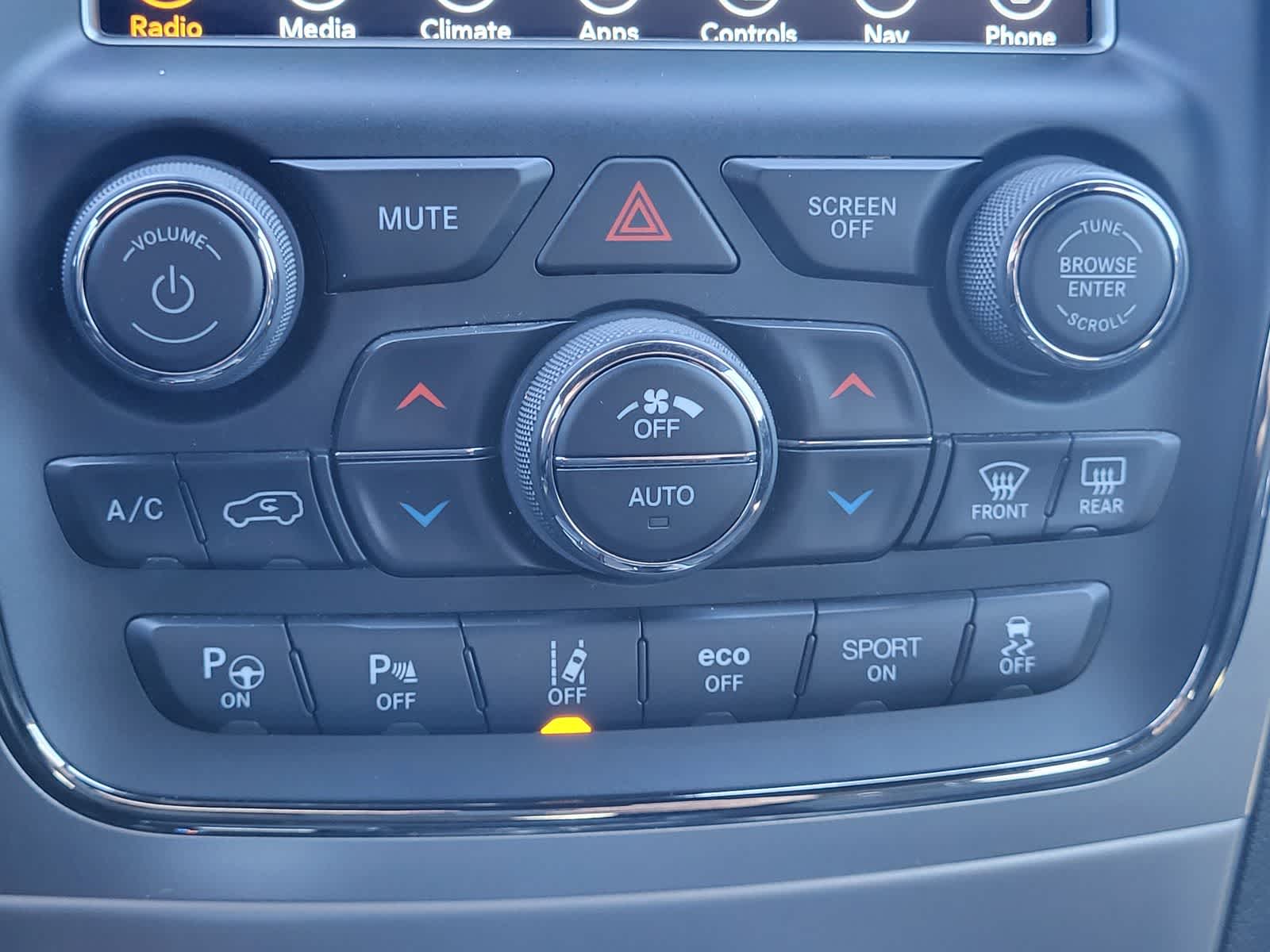 Thumbnail: 2018 Jeep Grand Cherokee - 20