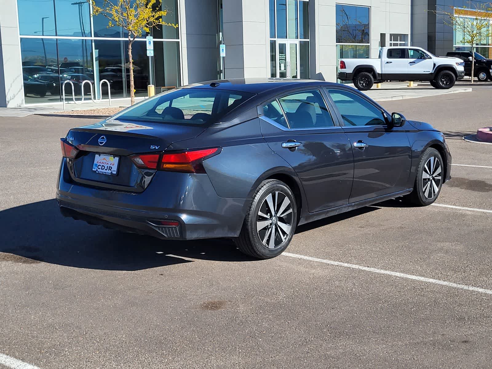 Thumbnail: 2022 Nissan Altima - 5