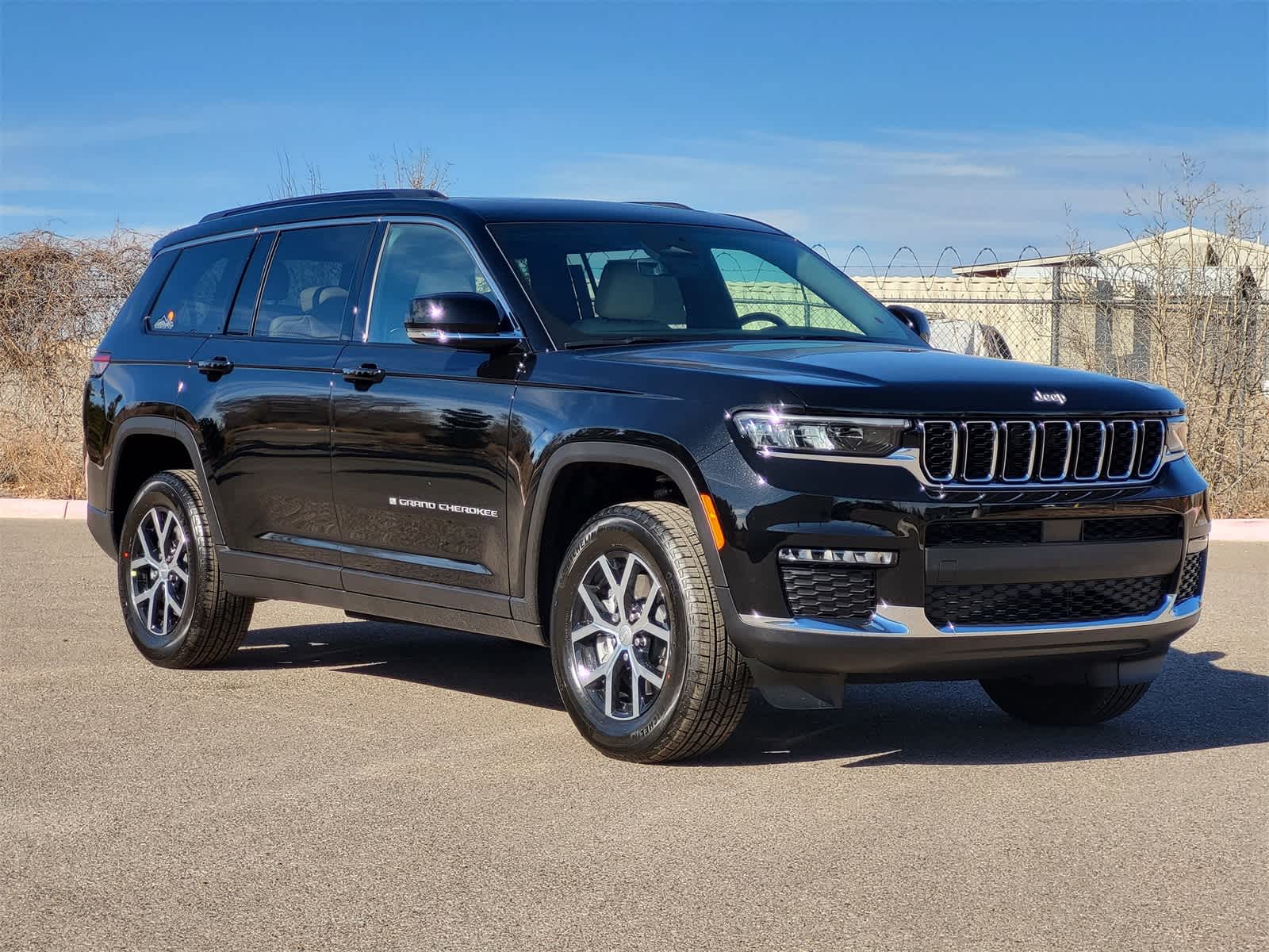 Thumbnail: 2025 Jeep Grand Cherokee L - 3
