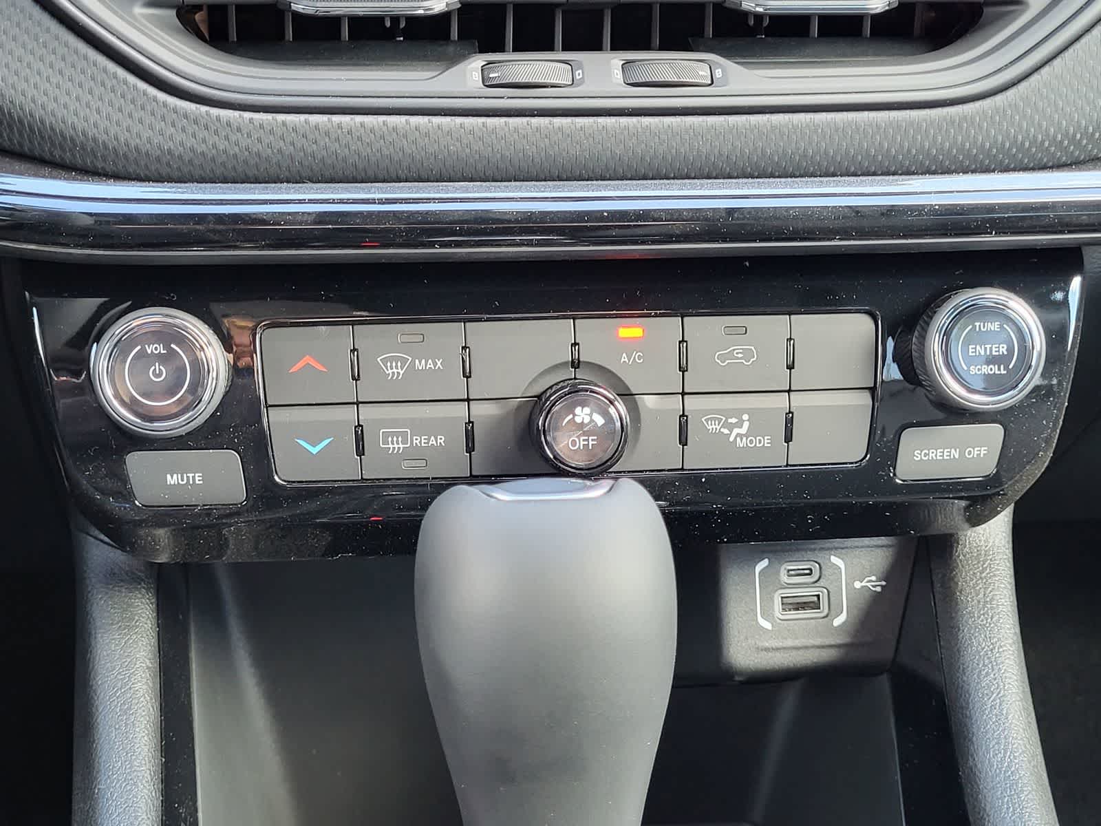 Thumbnail: 2026 Jeep Compass - 15