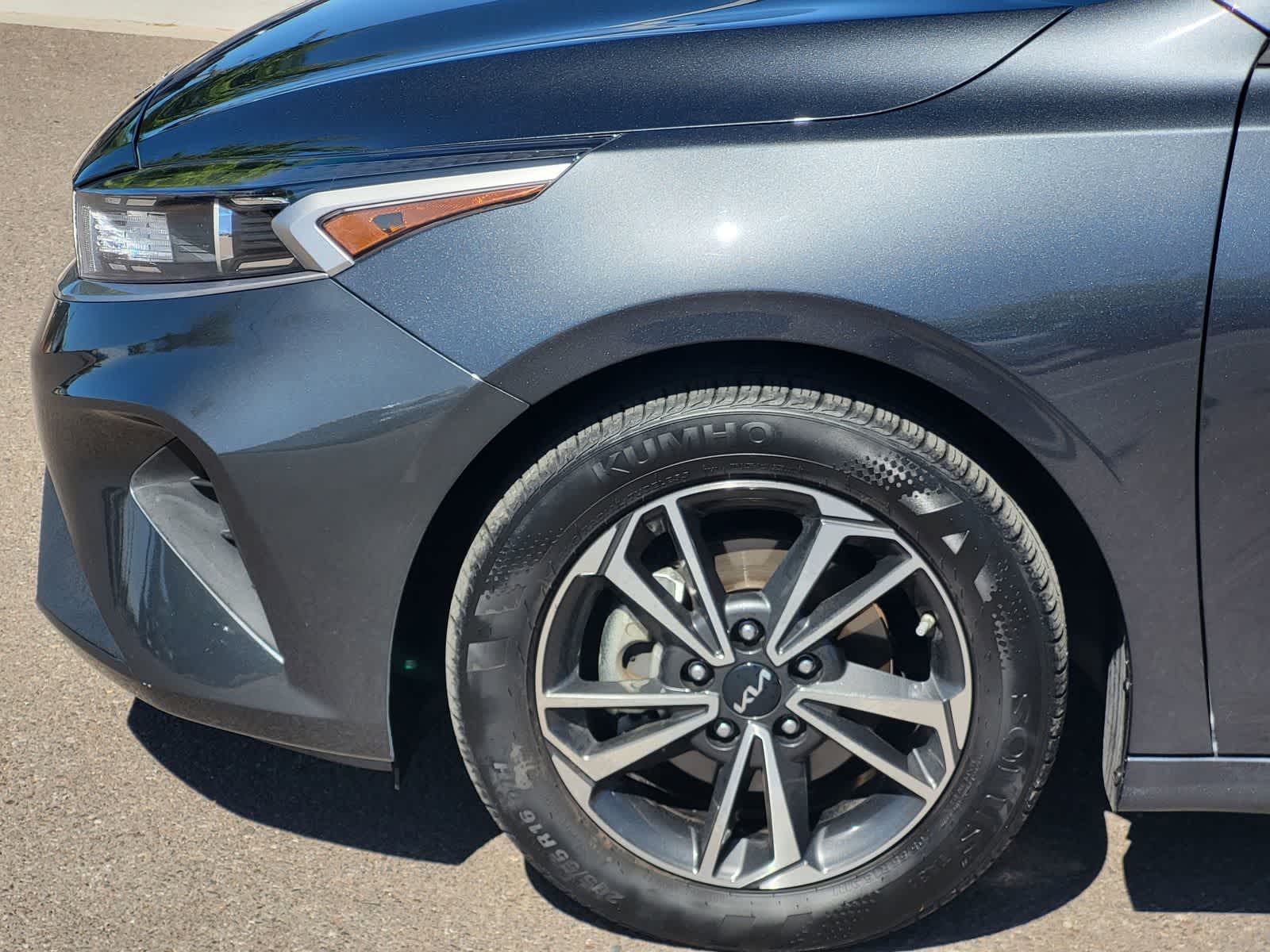 Thumbnail: 2024 Kia Forte - 8