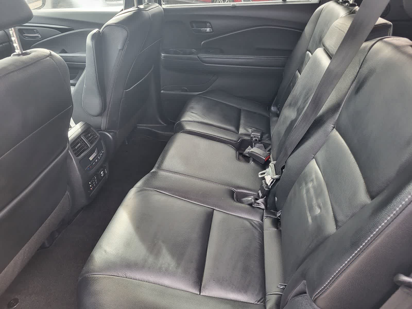 Thumbnail: 2018 Honda Pilot - 29