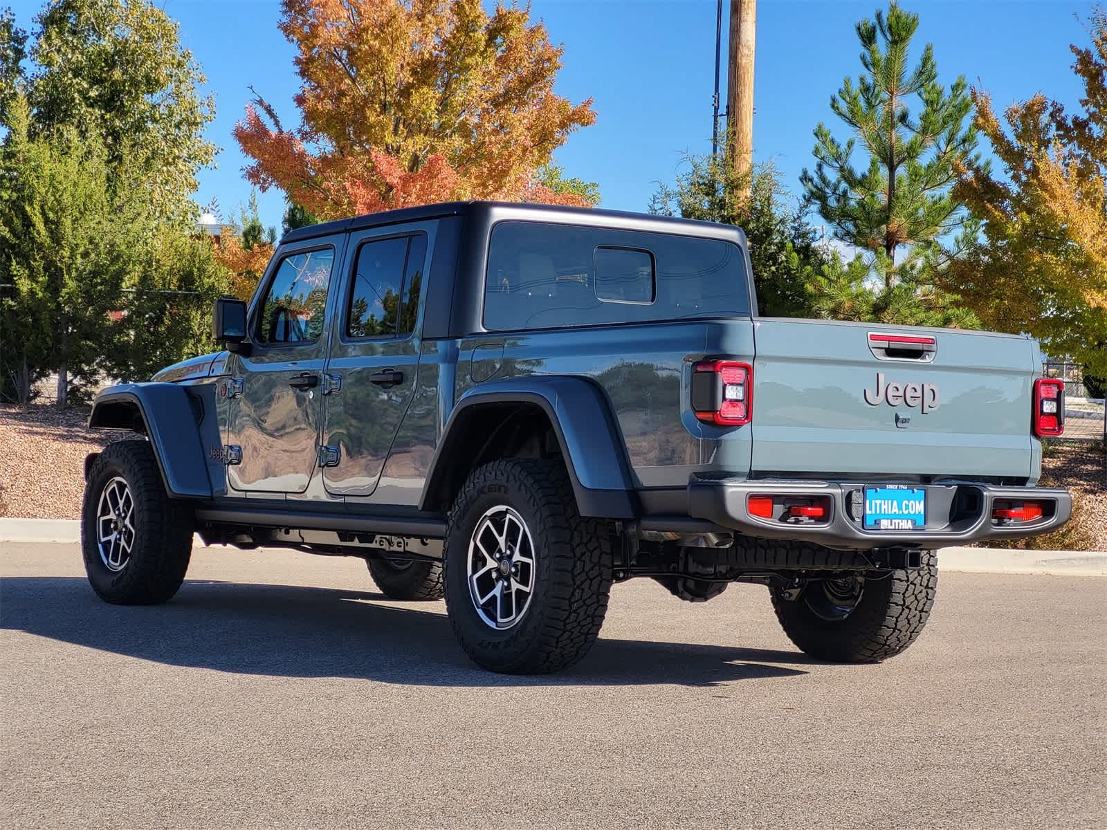Thumbnail: 2025 Jeep Gladiator - 4