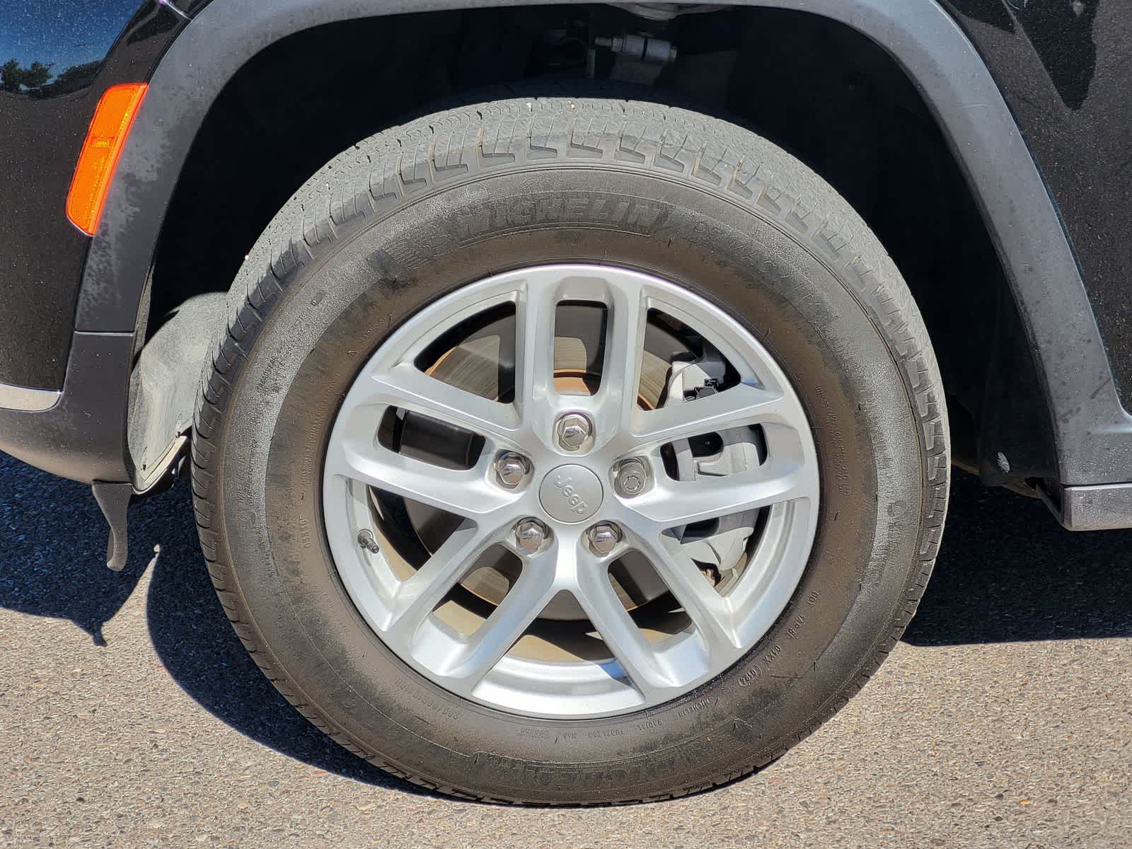 Thumbnail: 2024 Jeep Grand Cherokee L - 9