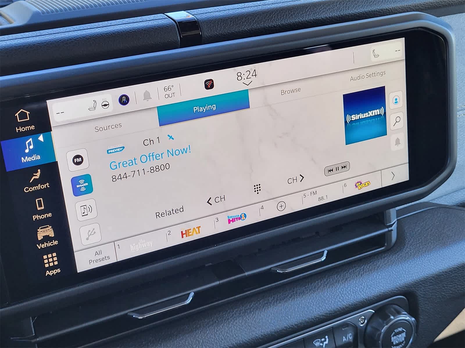 Thumbnail: 2025 Jeep Gladiator - 10