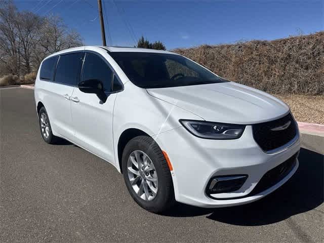 Thumbnail: 2025 Chrysler Pacifica - 29