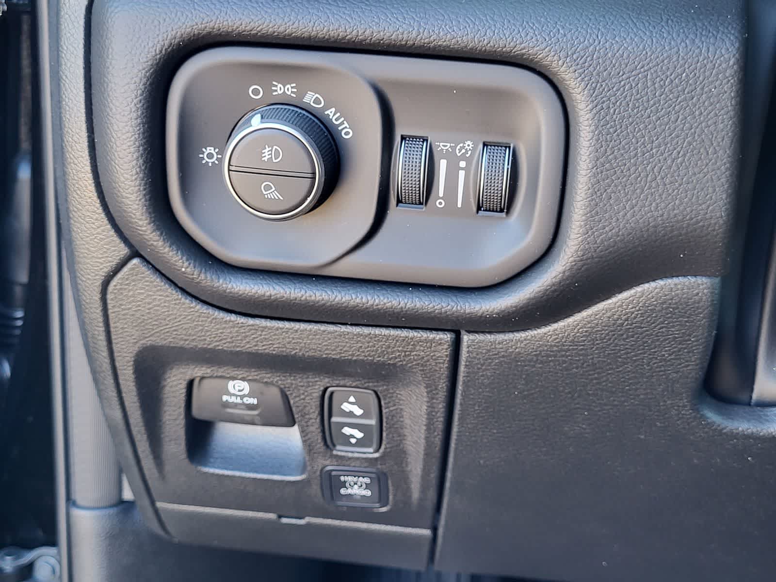 Thumbnail: 2026 RAM 1500 - 16